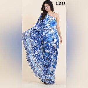 L'ATISTE Blue and White Floral Maxi Dress